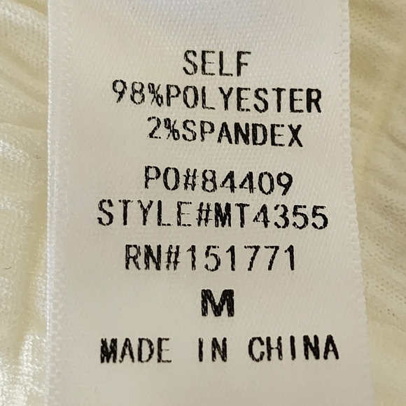 Le Lis Women’s Smocked Stretch Short Sleeve Top Off White Size Medium NWT - Picture 12 of 12